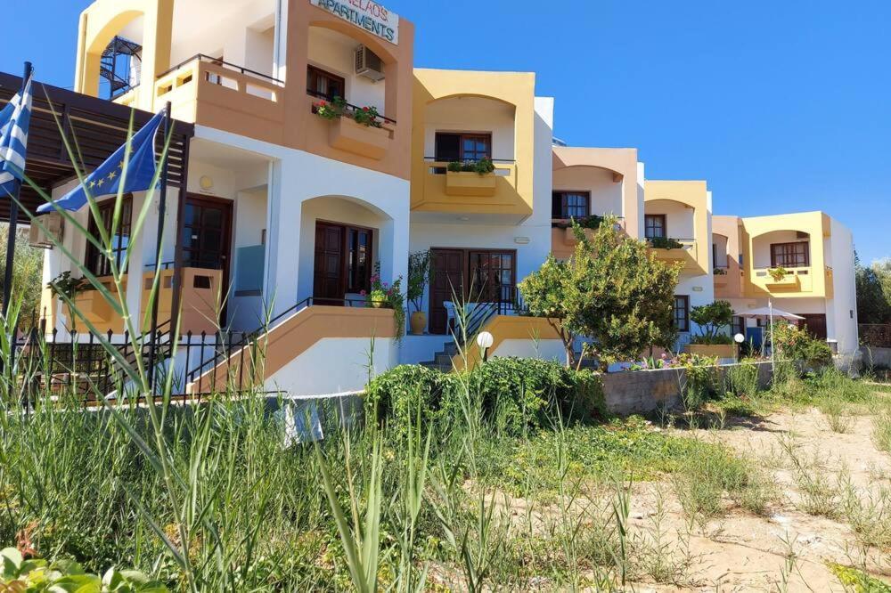 Menelaos Apartments Daratsos Exterior photo